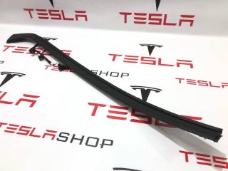 Накладка капота Rivian R1T 1 поколение 2022, PT00015808D