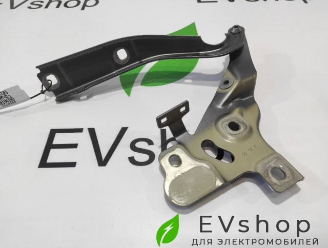 петля капота правая Audi e-tron 1 поколение 2019, электро, 4KE823302 - фото №1