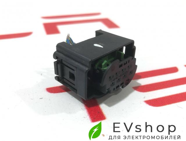 разъем (фишка) проводки Rivian R1T 1 поколение 2022, PT00012245-E - фото №1