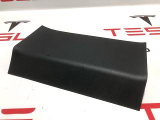 Накладка багажного проема внутренняя Rivian R1T 1 поколение 2022, PT00012128-F, PT00012126-D