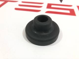 Подушка крепления радиатора Rivian R1T 1 поколение 2022, APR04, APR14