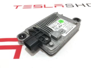 радар / датчик активного круиз контроля Rivian R1T 1 поколение 2022, PT00002001