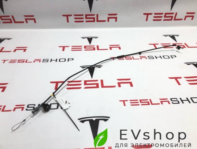 трос капота Rivian R1T 1 поколение 2022, 211202 - фото №1