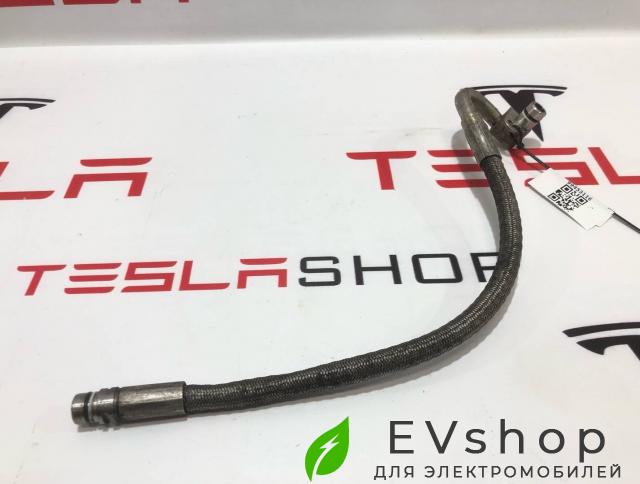 патрубок (трубопровод, шланг) Rivian R1T 1 поколение 2022, C100002752-G, C100002751-G, C100002754-F - фото №1