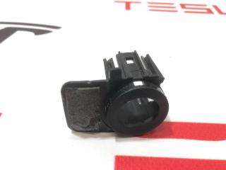 Кронштейн крепления парктроника Rivian R1T 1 поколение 2022, PT00013778, PT00009663