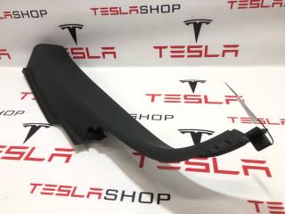 Накладка стойки С Rivian R1T 1 поколение 2022, PT00001380, PTY0104125