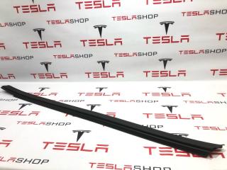 Уплотнитель порога Rivian R1T 1 поколение 2022, PT00002356, PT00002361