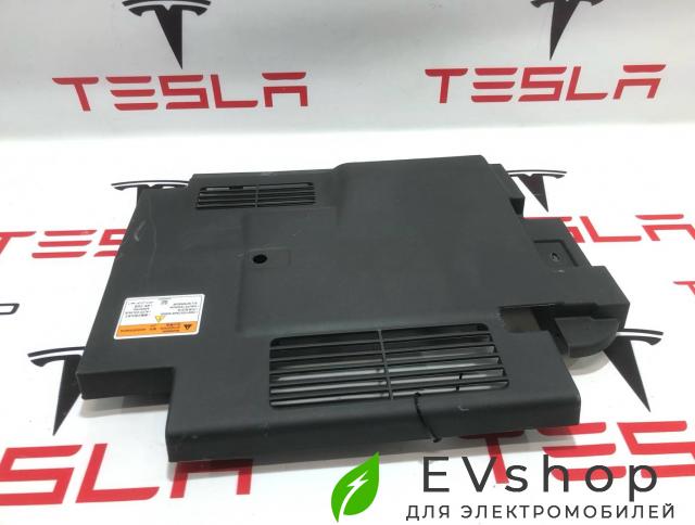 Крышка защитная Rivian R1T 1 поколение 2022, PT00211097-C, RL00000036 - фото №1