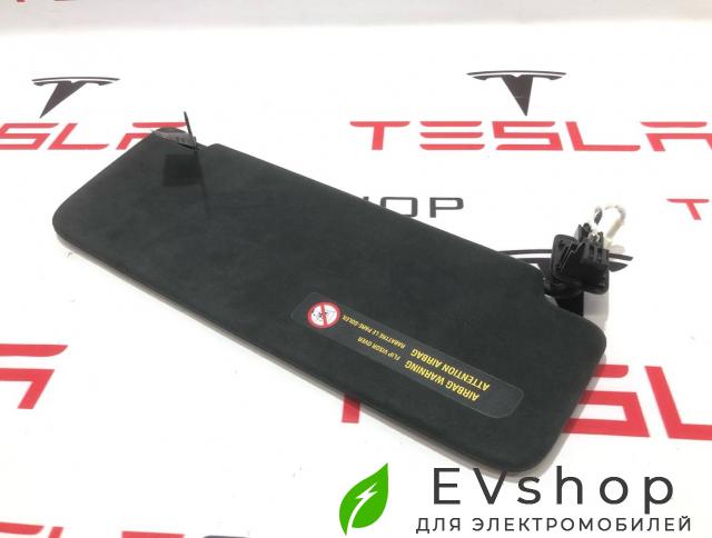 козырек солнцезащитный Rivian R1T 1 поколение 2022, PT00001281-J-001 - фото №1