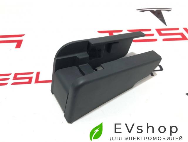 Заглушка салазки сиденья Rivian R1T 1 поколение 2022, 88285-SRT000, PT00003281 - фото №1