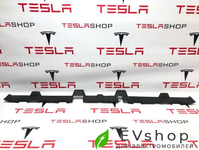 пластик Rivian R1T 1 поколение 2022, PT00036139F, PT00001033 - фото №1