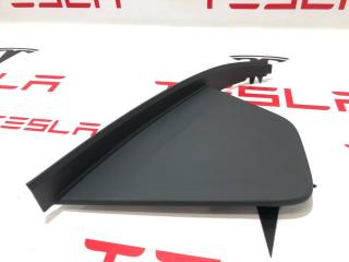 Накладка боковая торпеды Rivian R1T 1 поколение 2022, PT00000816