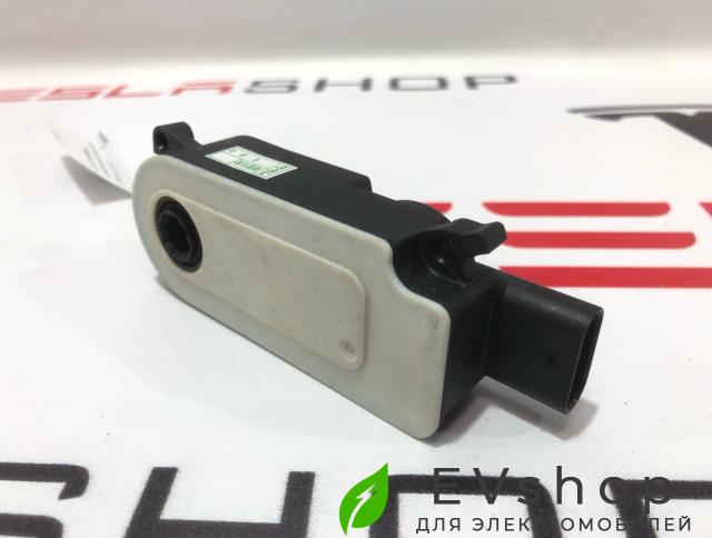 Электропривод управления открытием вентиляционной решетки LiXiang L9 1 поколение 2024, 191110-1-1-1016 - фото №1