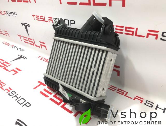 интеркулер LiXiang L9 1 поколение 2024, X01-11190039 - фото №1