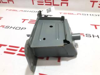 кронштейн переднего бампера LiXiang L9 1 поколение 2024, X01-84000001