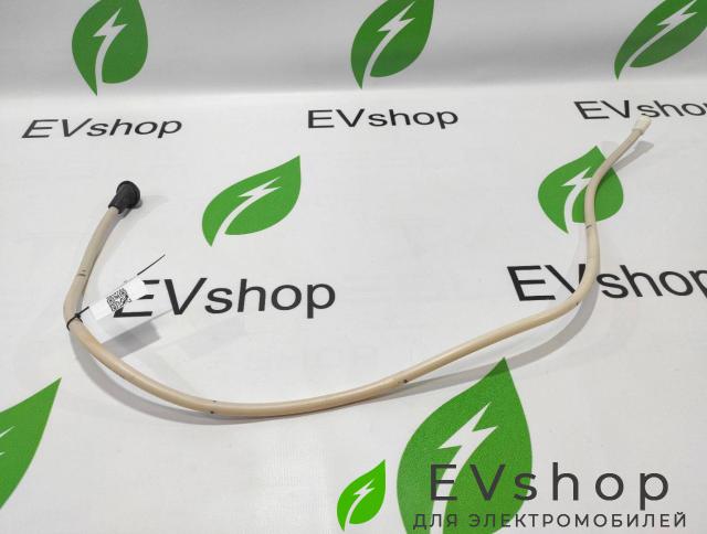 Дренажная трубка панорамной крыши Audi e-tron 1 поколение 2019, электро, 4KE877203, 4M0877264A - фото №1