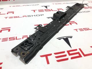 передняя панель крепления облицовки (телевизор) Zeekr 001 1 поколение 2023, 100030983