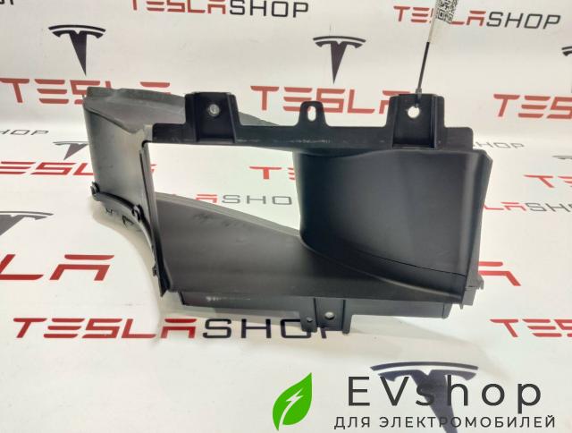 воздуховод (дефлектор) радиатора LiXiang L9 1 поколение 2024, X01-28030097 - фото №1