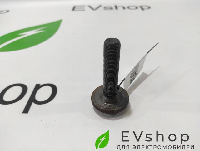 Болт ступицы Audi e-tron 1 поколение 2019, электро, 8E0407643 - фото №1
