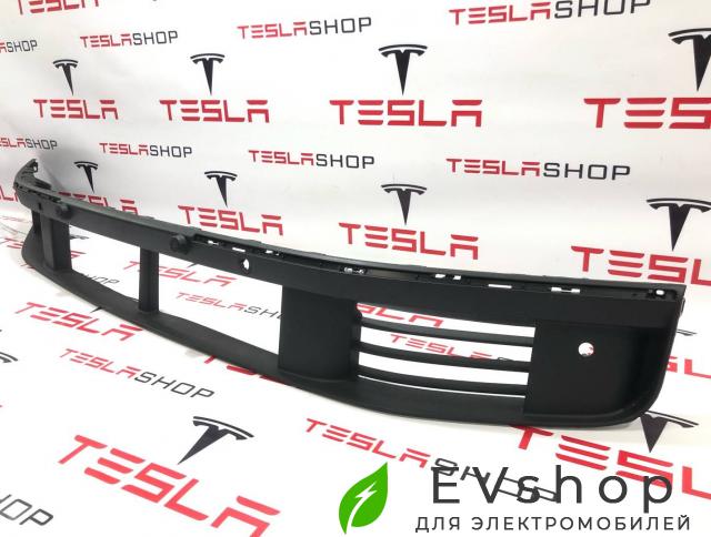 заглушка (решетка) в бампер LiXiang L9 1 поколение 2024, X01-28030013, X01-28030016 - фото №1