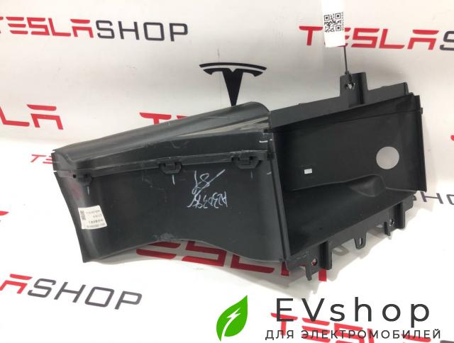 воздуховод (дефлектор) радиатора LiXiang L9 1 поколение 2024, X01-28030069 - фото №1