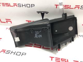 воздуховод (дефлектор) радиатора LiXiang L9 1 поколение 2024, X01-28030069