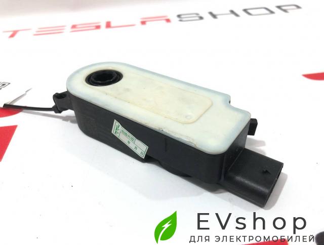 Электропривод управления открытием вентиляционной решетки LiXiang L9 1 поколение 2024, 191110-1-1-1016, 11401190 - фото №1