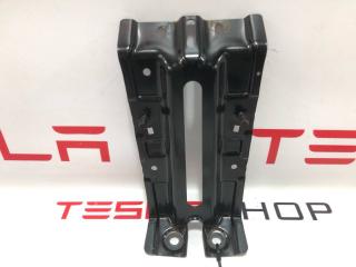 кронштейн (крепление) Zeekr 001 1 поколение 2023