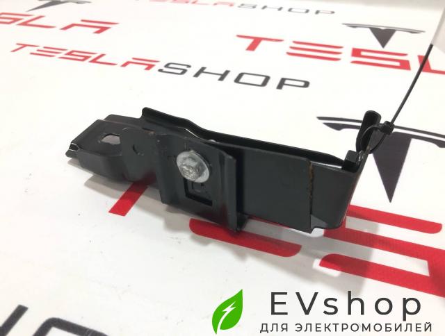 Крепление бампера переднего Zeekr 001 1 поколение 2023 - фото №1