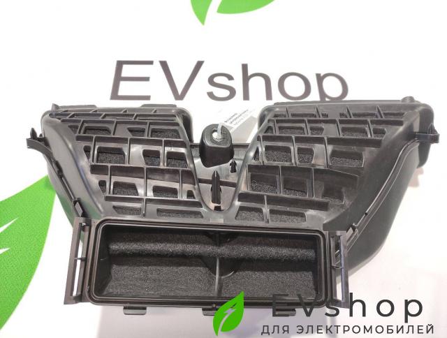 Воздуховод центральной панели Audi e-tron 1 поколение 2019, электро, 4KL820951A, 4KL.820.951, 4KL.819.389 - фото №1