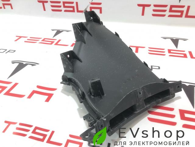 Воздуховод противотуманной фары BYD Yuan UP 1 поколение 2024, SC3E-2803214, SC3E-2803216 - фото №1