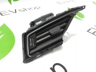 Воздуховод центральной панели (водительский) Audi e-tron 1 поколение 2019, электро, 4KL.820.901