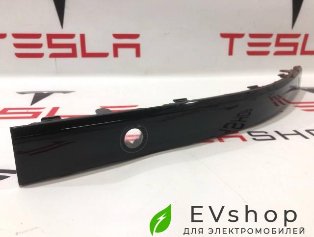 молдинг переднего бампера LiXiang L6 1 поколение 2024, LAA-28030059 - фото №1