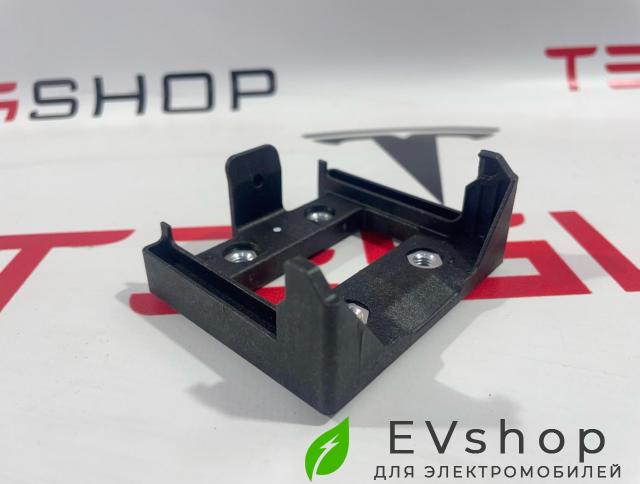 Кронштейн крепления радара Jaguar 2020, 1271015037 - фото №1