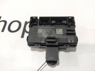 модуль управления двери Audi e-tron 1 поколение 2019, электро, 4M0959795M