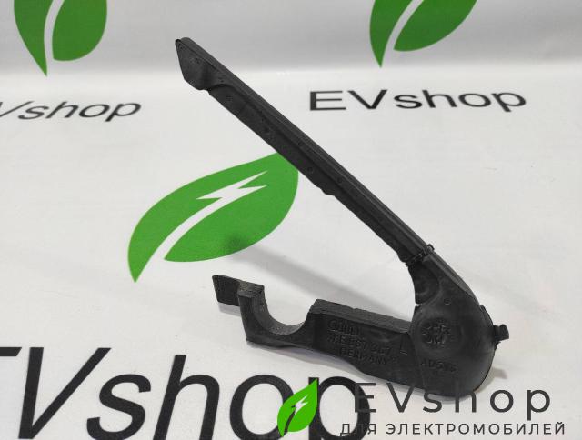 Уплотнитель зеркала наружного Audi e-tron 1 поколение 2019, электро, 4KE867367 - фото №1