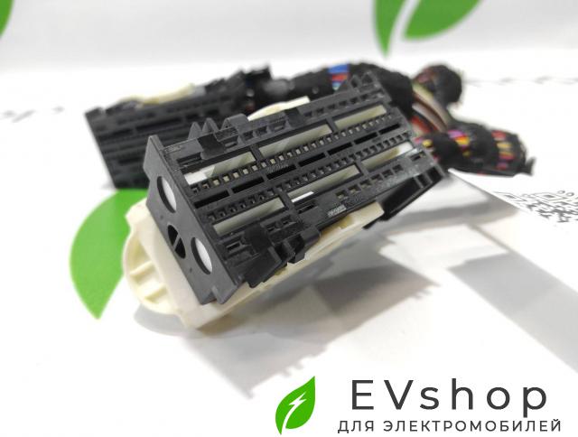 разъем (фишка) проводки Audi e-tron 1 поколение 2019, электро, 4KE971139, 4M0937700 - фото №1